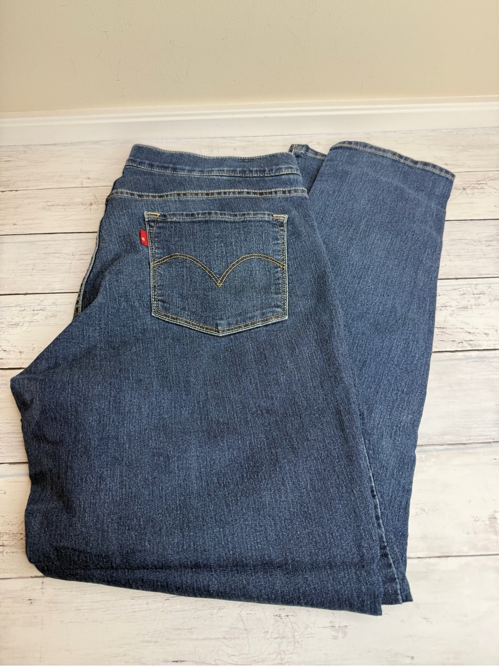 Levi's Classic Straight Leg Jeans in Deep Blue Denim